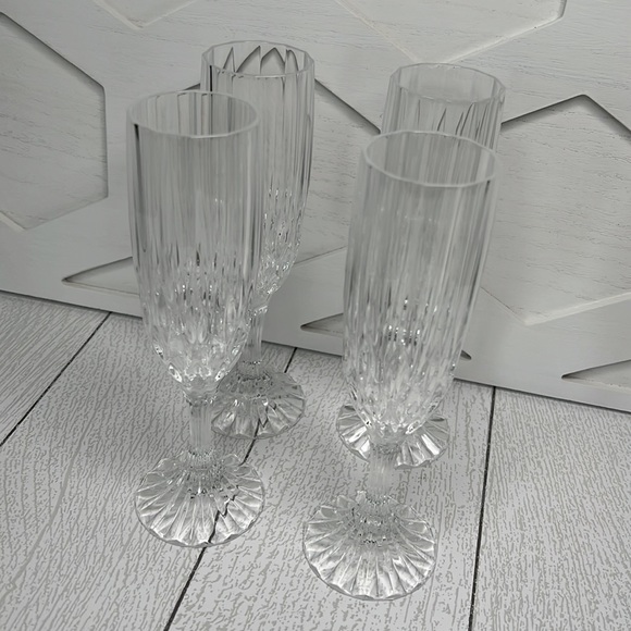 Replacement Piece Fluted Crystal Park Lane by Mikasa Crystal Champagne Flutes - Picture 2 of 8